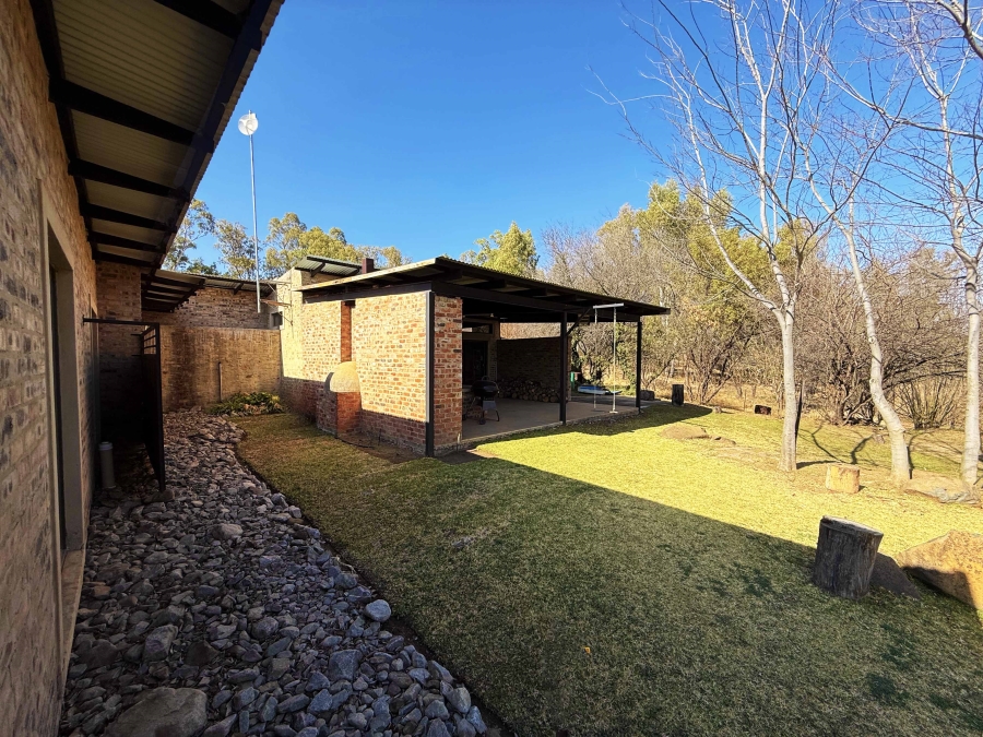 5 Bedroom Property for Sale in Viljoenskroon Rural Free State